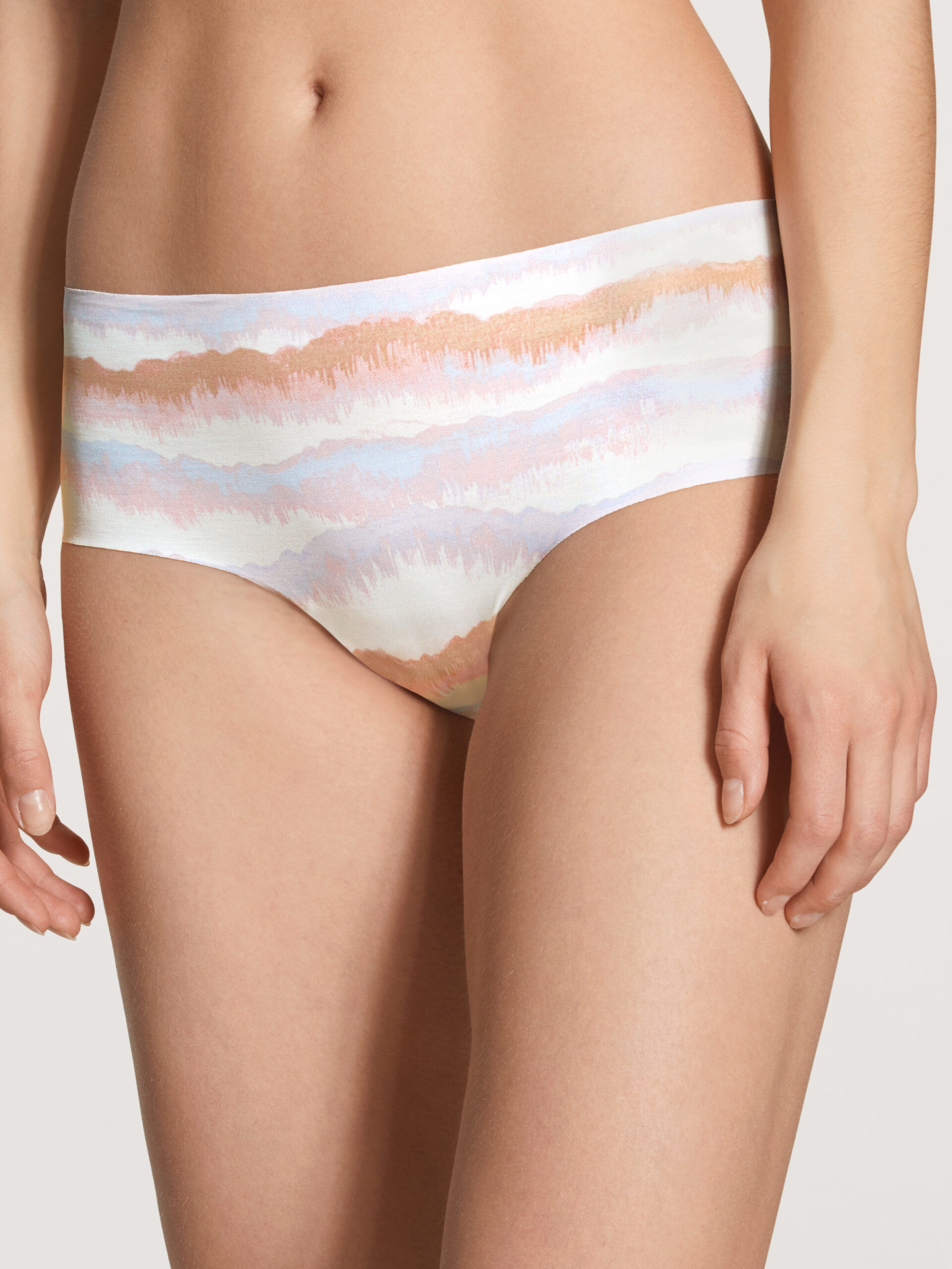 24339-star-white-scaled|Calida Damenpanty 24339 natural Skin L starwhite