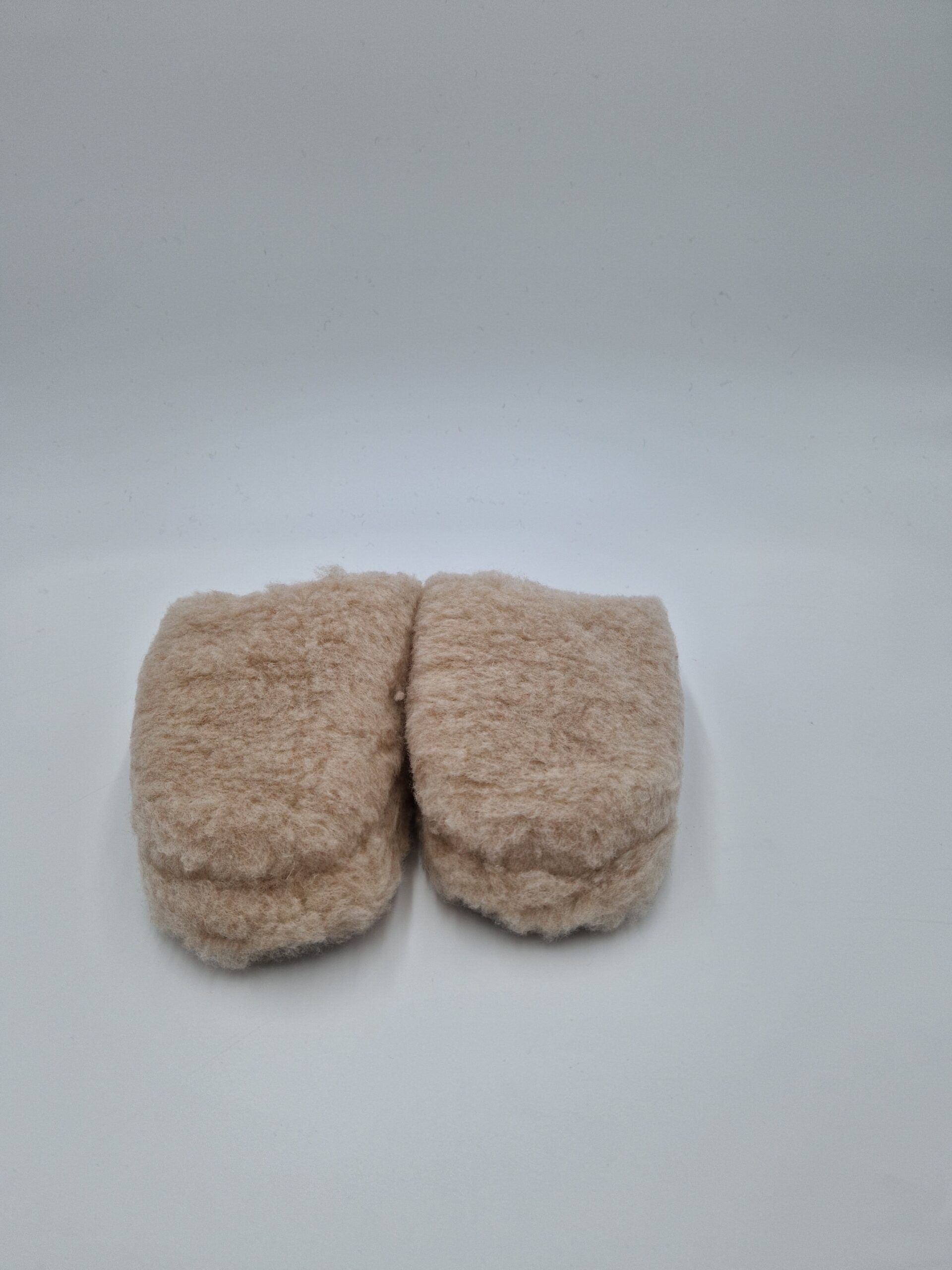 Hausschuh Schlappen Schurwolle von Vorne