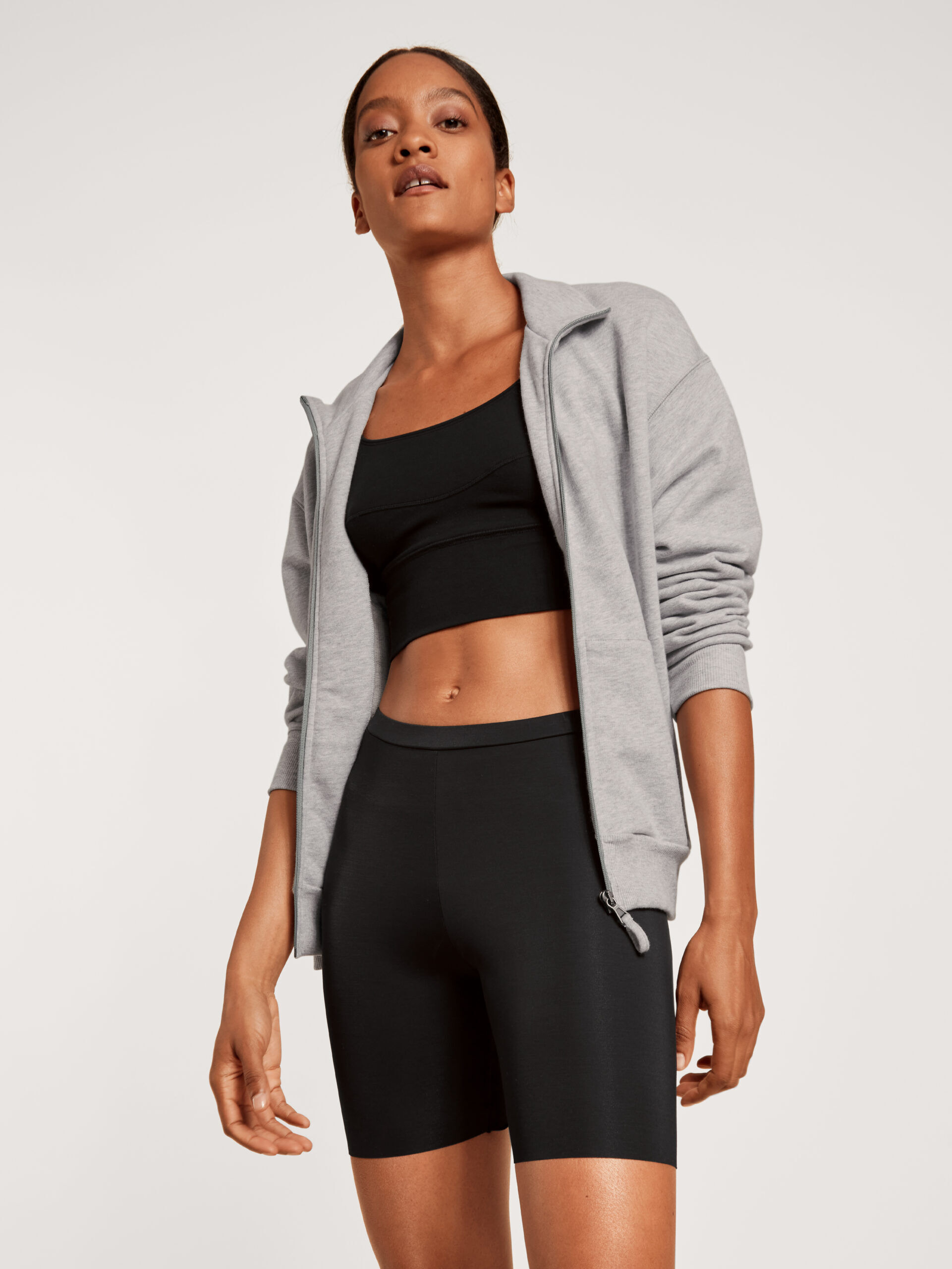 Calida Bustier black - angezogen