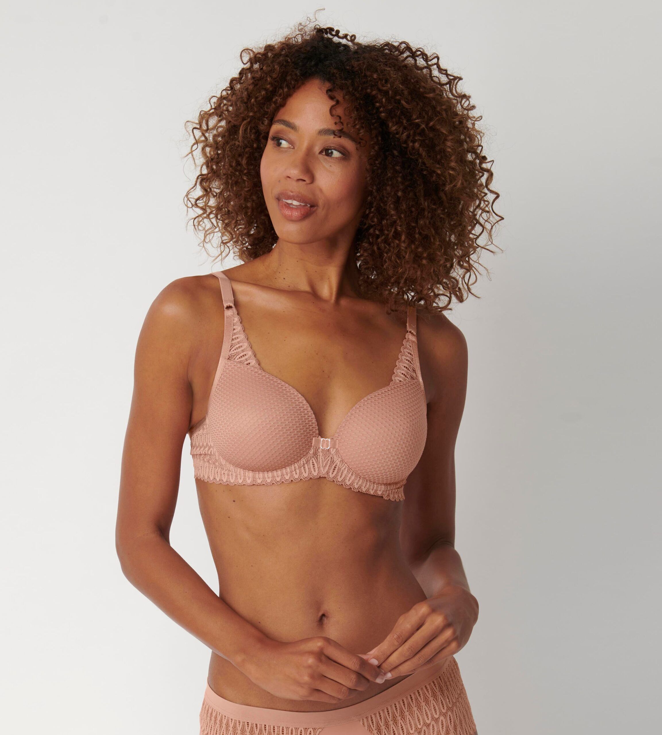 Triumph Aura Spotlight WHP Sunkiss - von vorne