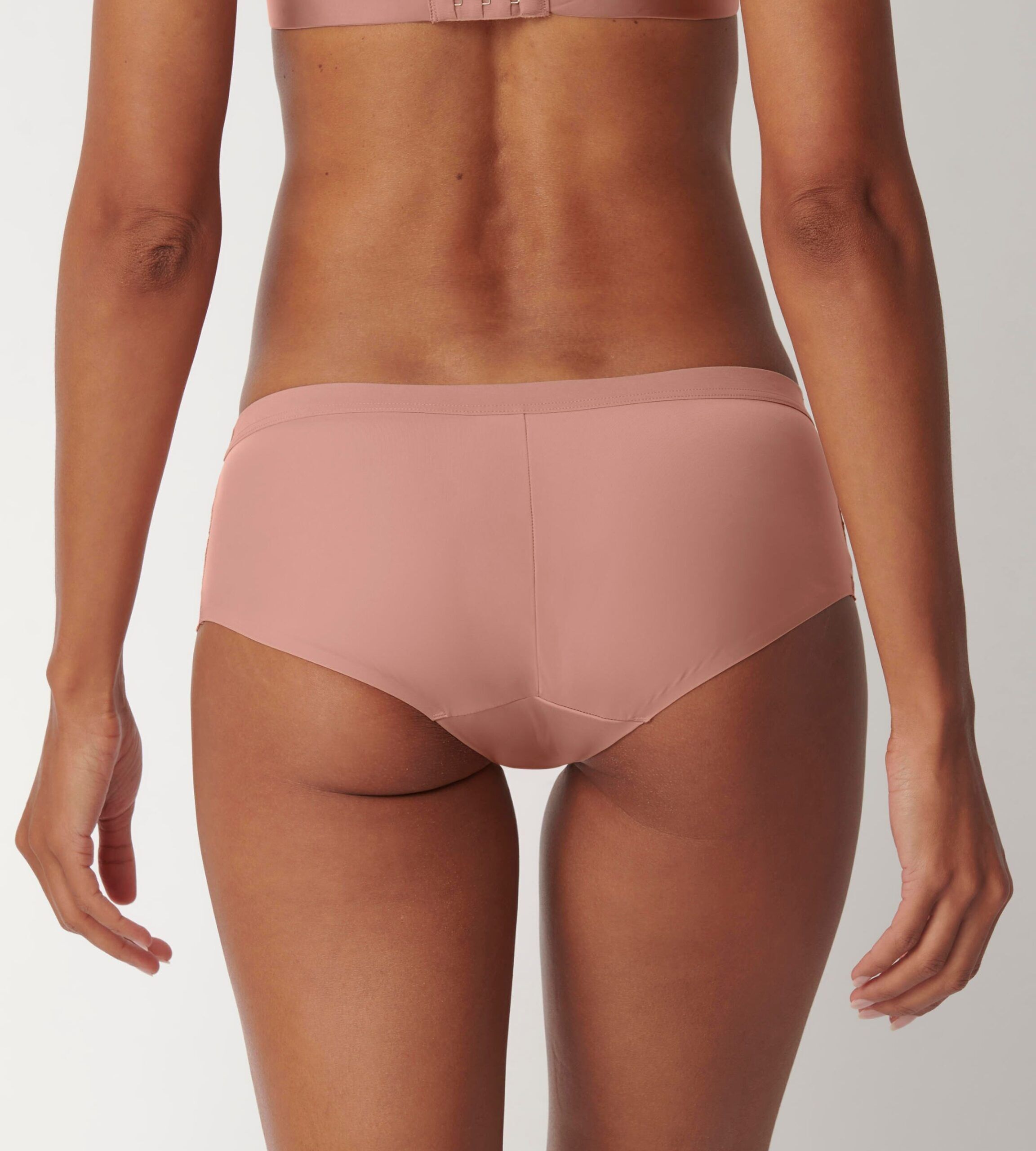 Triumph Aura Spotlight Maxi Sunkiss - von hinten Triumph Aura Spotlight Maxi Sunkiss - von hinten