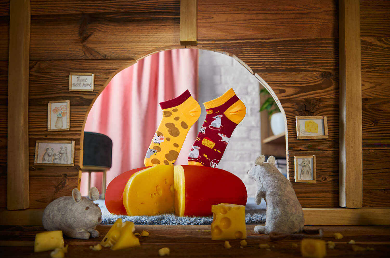 Many Mornings Sneaker Mouse and Cheese