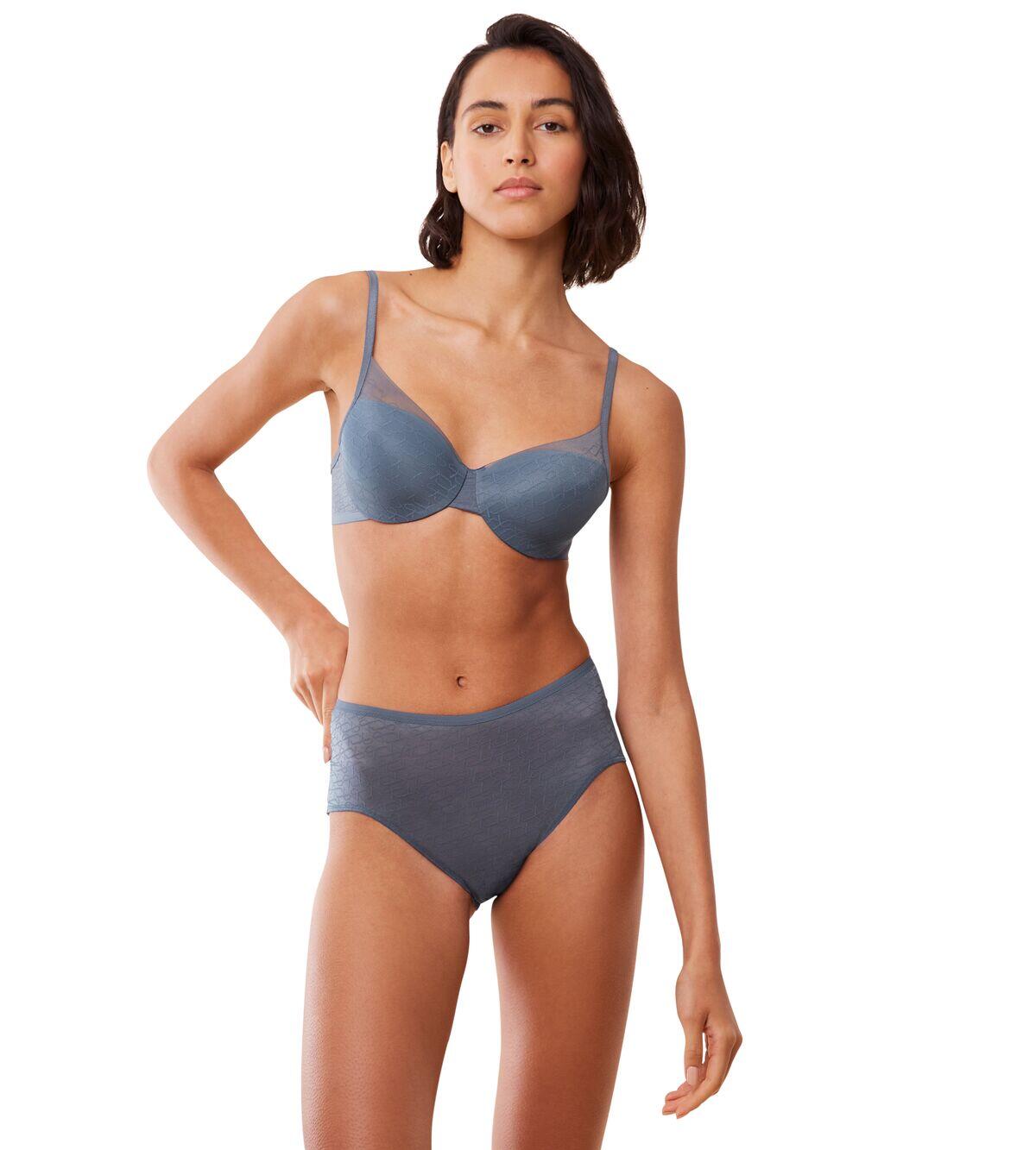 Triumph Signature Sheer Maxi 10215936 Cloudy Blue - von vorne Triumph Signature Sheer Maxi 10215936 Cloudy Blue - von vorne