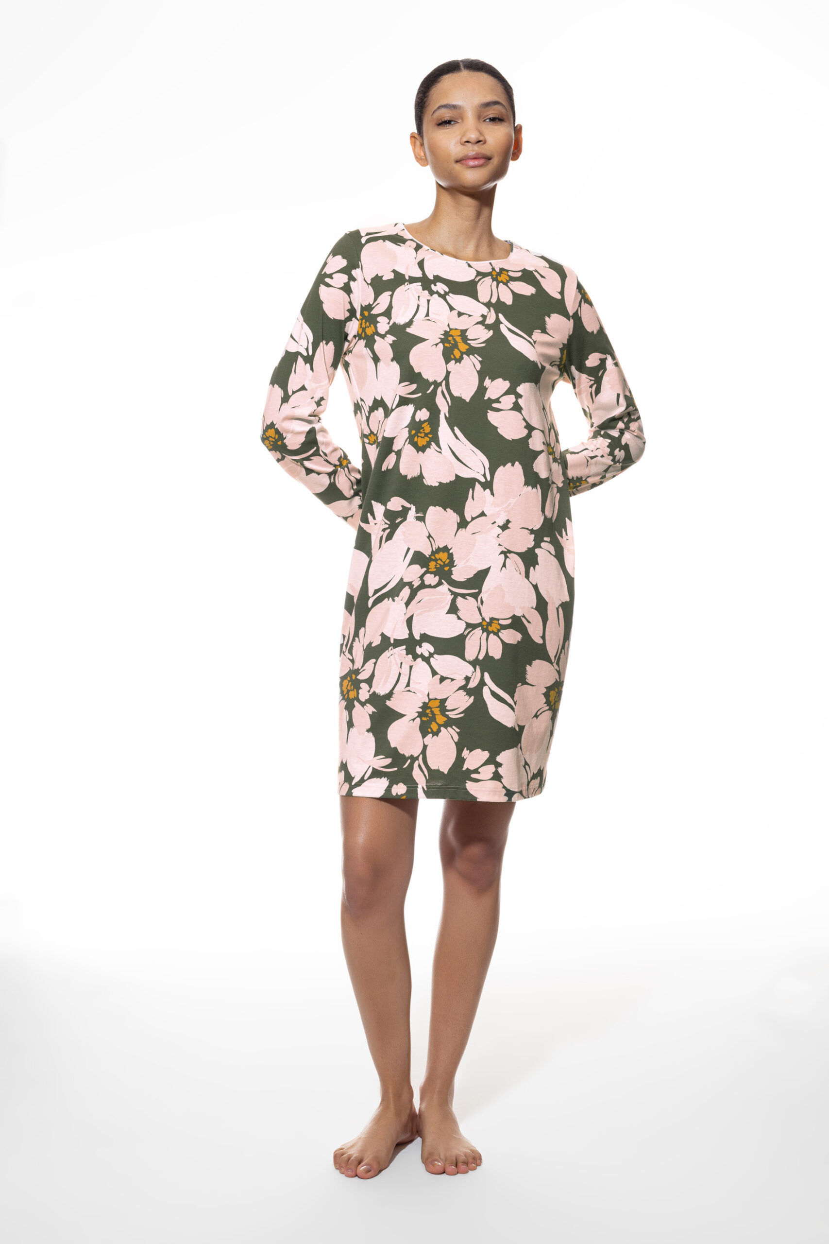 Mey Langarm Nachthemd 1230005 Aspen Green - von vorne Mey Langarm Nachthemd 1230005 Aspen Green - von vorne