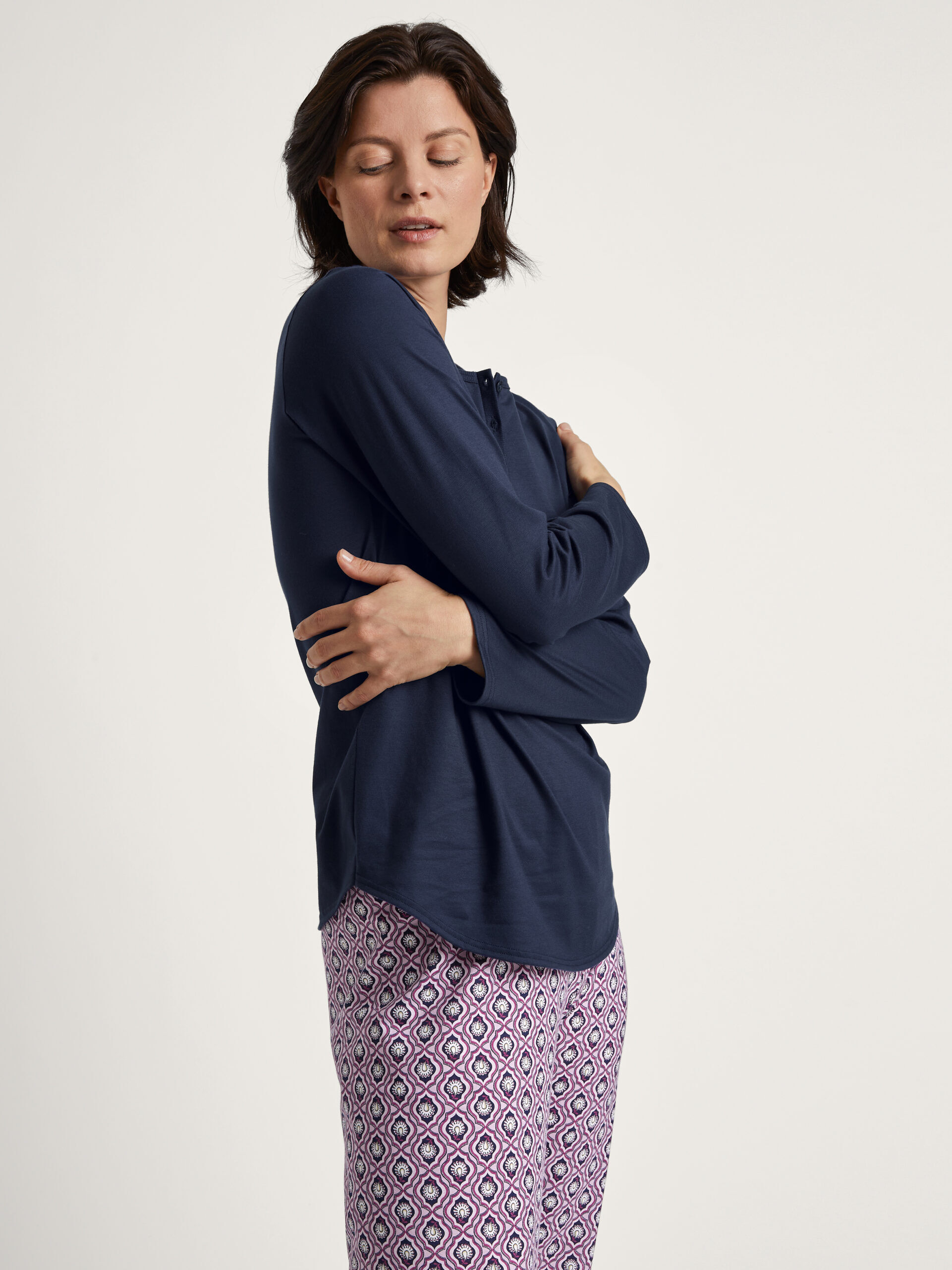 Calida Damen Pyjama 47256 Peacoat Blue - von der seite