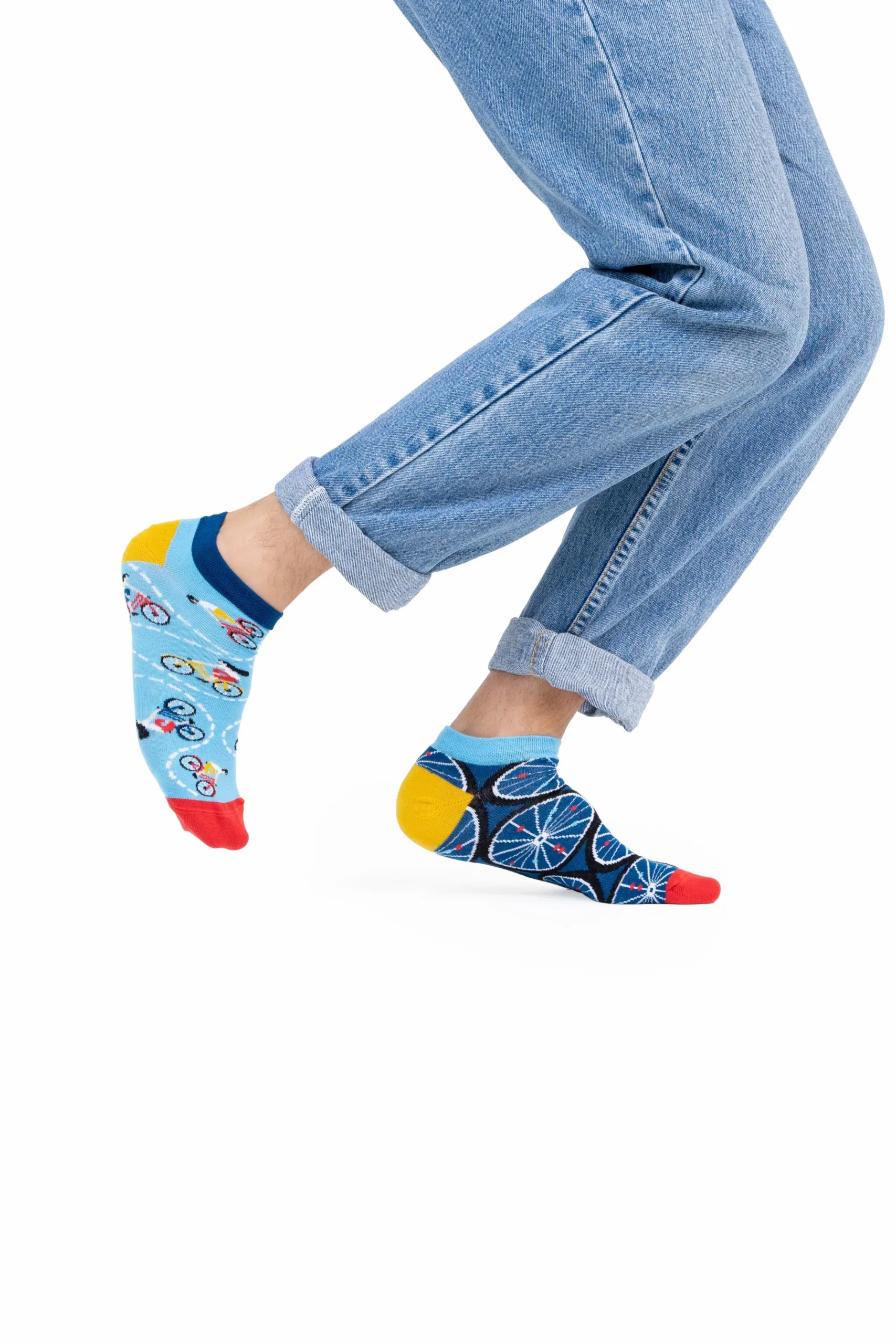 Many-Mornings-Sneaker-the-bicycles-am-Fuss-scaled|ManyMSneakertheBicycles