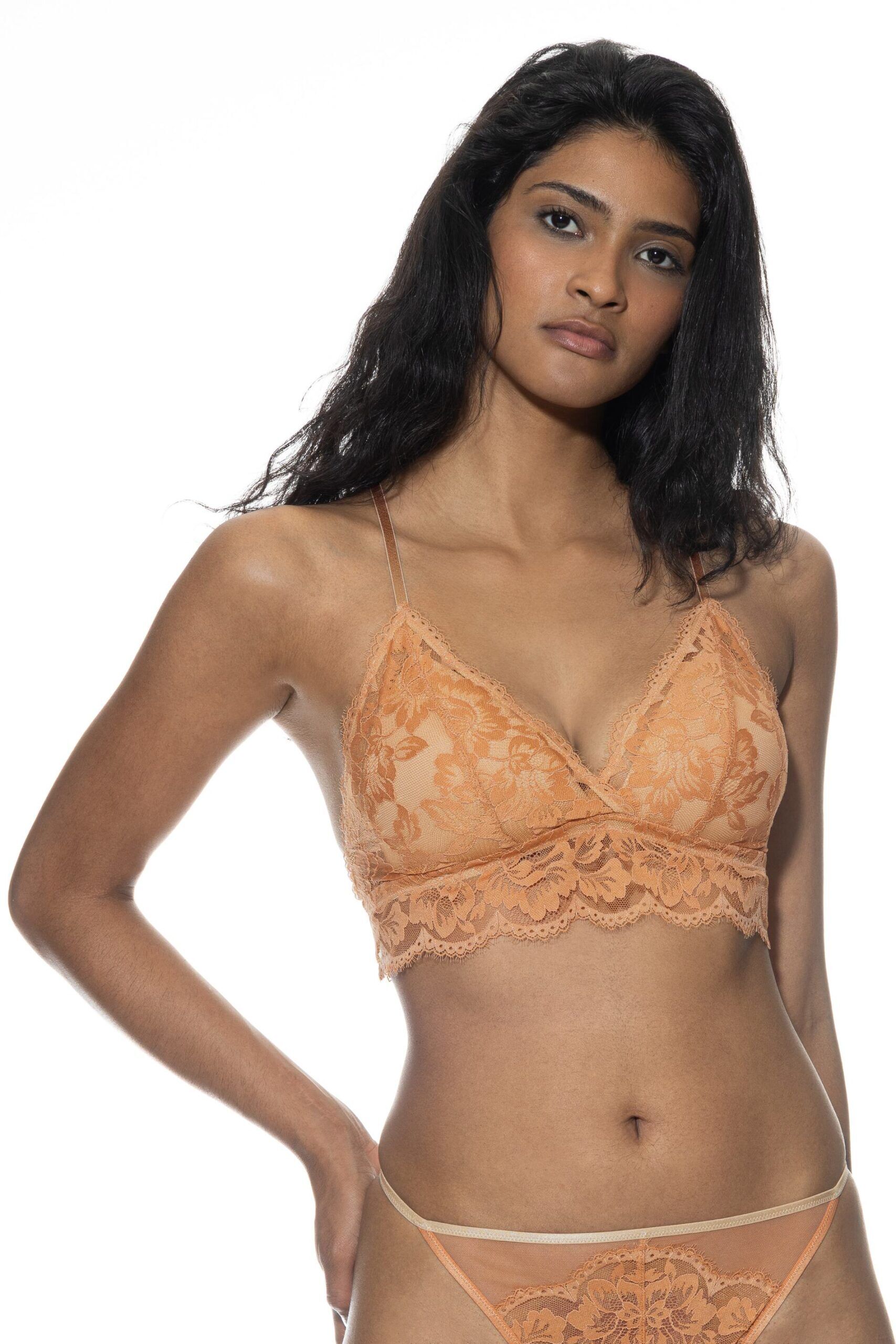 Mey Triangle-BH 74277 Roasted Almond