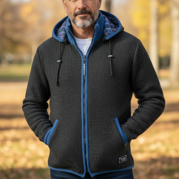 THC Schafwoll Strickjacke 808 KI-Generiert Model 2