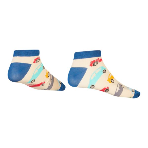 Abgestrumpft Sneaker Auto 3