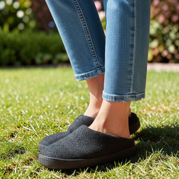 pantoffel-schwarz-7|THCSlipperSchwarz THC Pantoffel Slipper schwarz 7